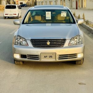 Toyota Axio Luxel 1.8: Impeccable condition with an ultra-low 13,000 KM original mileage and a verified 4.5 grade auction sheet. This 2008 model (Import 2012, Registered 2020 Sindh) is in full original paint. Features include Climate Control and upgraded Rims & Tyres, all in an elegant Golden finish.