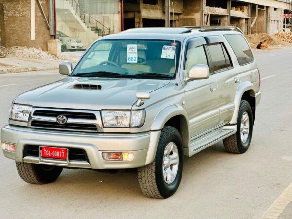 2017 Toyota Hilux Surf G LED Version – Full Fresh, Cool AC, Quetta – PKR 3,200,000