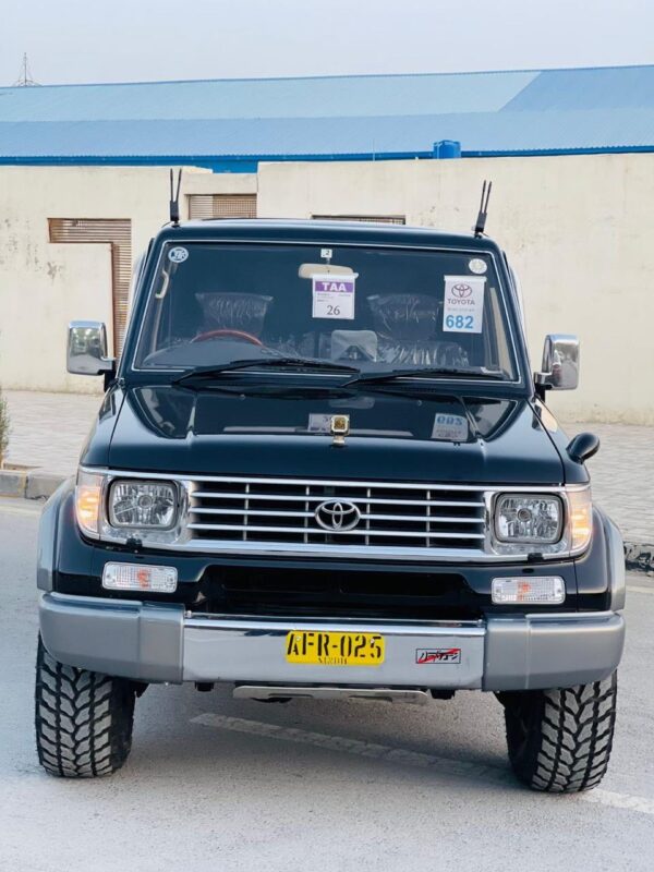 🚙 NCP Toyota Prado – Model 1994 (1KZ Diesel) Recently imported and in brand new, full fresh condition. Equipped with the powerful 3000cc 1KZ engine, sunroof, and 3.5 grade auction sheet. Perfect for SUV lovers looking for durability, power, and timeless Toyota reliability. ✔ Features & Specs Model: 1994 Engine: 3000cc 1KZ diesel Auction Sheet: 3.5 Grade (Available) Sunroof: Yes Condition: Full Fresh / Brand New Feel Clean interior & exterior Smooth suspension Recently imported Strong off-road & highway performance 📍 Location: Quetta 📞 Contact: 0312-8355787