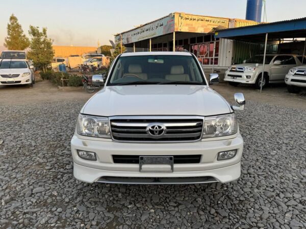 🚘 NCP Toyota Grand 2005 – G Selection | Luxury Sedan | 3.5 Grade Experience premium comfort, power, and style in this beautifully maintained Toyota Grand 2005 (G Selection Variant). This VIP sedan offers exceptional features including original body kits, double exhaust system, leather interior, fridge, and full bumper-to-bumper fresh condition — making it one of the most attractive luxury cars available in the NCP market. Recently imported with a 3.5 auction grade, this Grand delivers impressive reliability, road presence, and comfort. Perfect for long drives, family comfort, and executive class traveling. ✨ Key Vehicle Details Make & Model: Toyota Grand 2005 Variant: G Selection Auction Grade: 3.5 Condition: Full Fresh – Bumper to Bumper Body Kits: Original Toyota design Exhaust System: Dual Exhaust Interior: Leather Seats Fridge / Cooler: Yes Transmission: Automatic Drive Quality: Smooth, powerful & refined 🔥 Vehicle Highlights Luxury salon interior with premium finishing Powerful engine and smooth transmission Rare, high-option G Selection package Imported & carefully maintained Strong suspension and noise-free drive Spacious cabin and high-class seating comfort Trusted Toyota build quality Engine & body condition 10/10 📍 Showroom Location Mushtarka Motors Showroom Survey 143, Quetta Commercial Center, Almo Chowk, Quetta 💰 Selling Price PKR 47,00,000/- 📞 Contact & WhatsApp Tap to open chat: 👉 wa.me/923128355787 👉 wa.me/923033346415